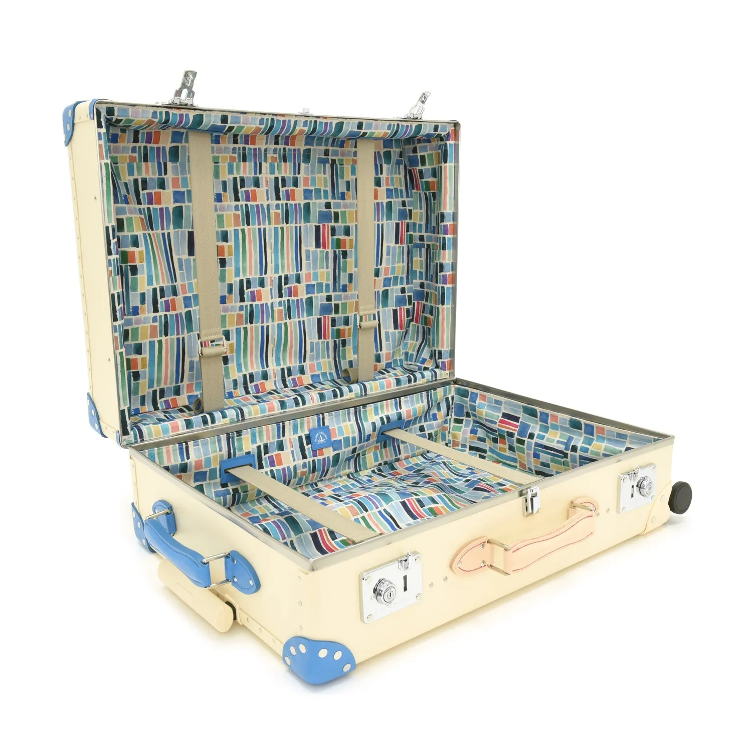 Albion · Large Check-In - 4 Wheels | Ivory/Dorset Blue