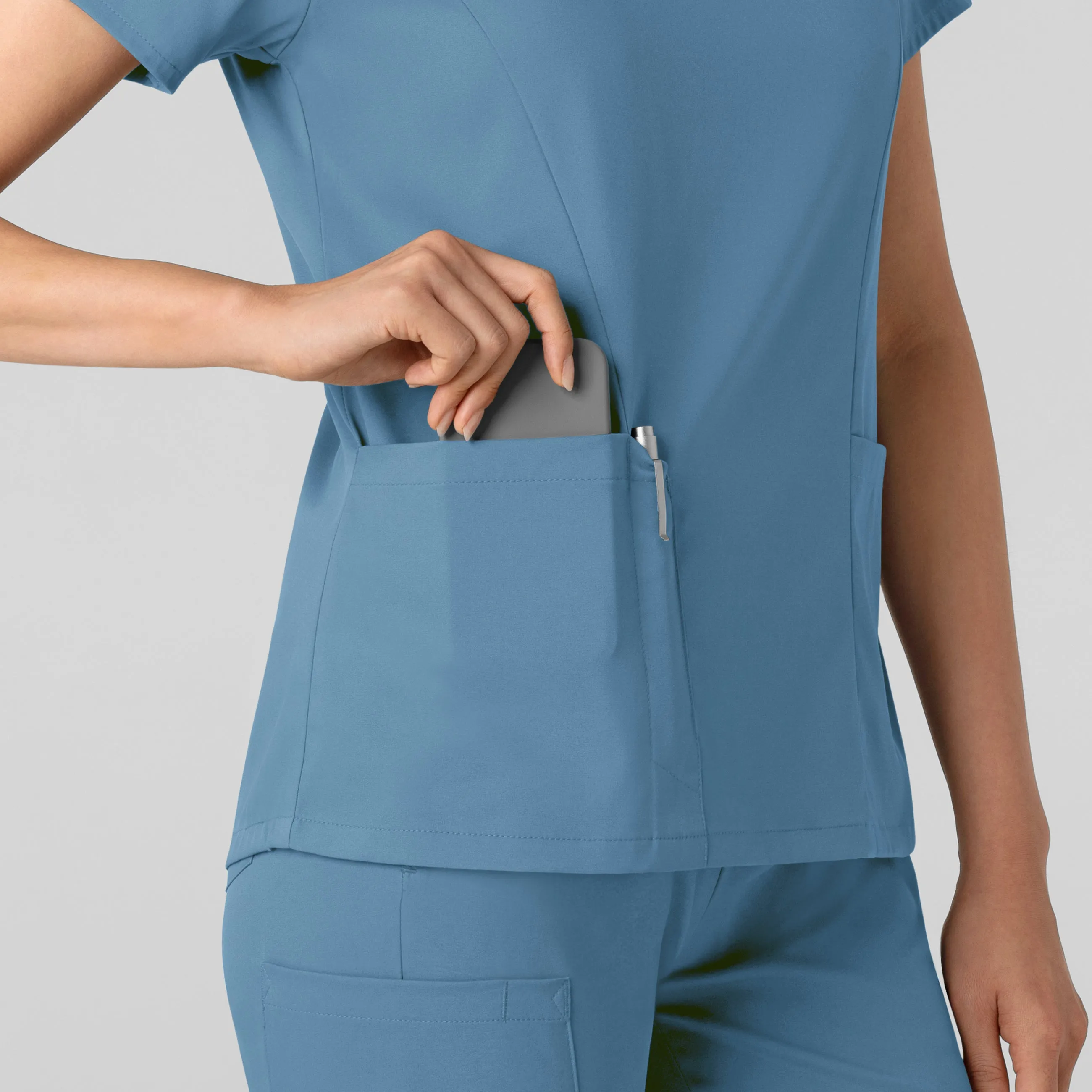 Boundless Women's 2-Pocket V-Neck Scrub Top - Pacific Blue