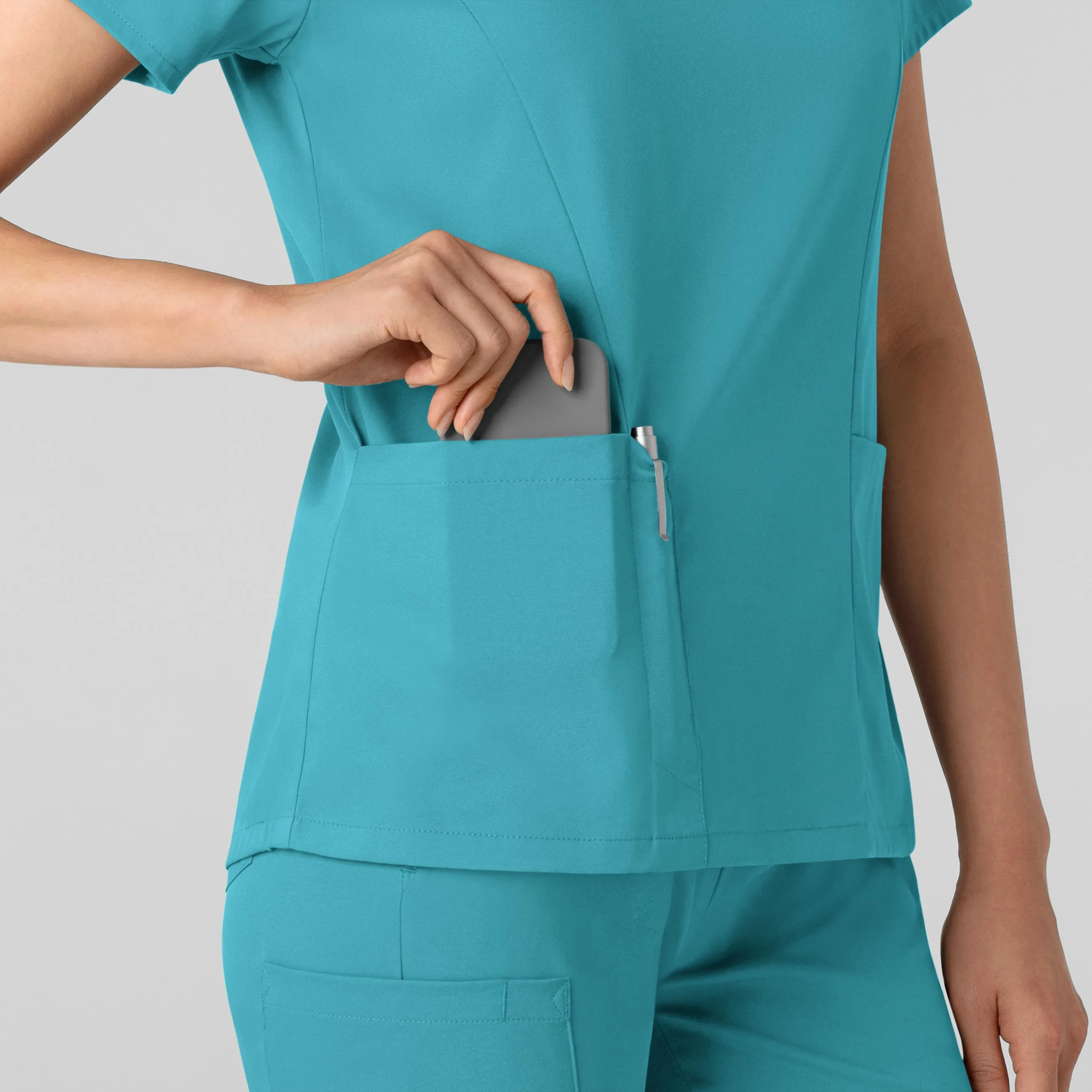 Boundless Women's 2-Pocket V-Neck Scrub Top - Teal