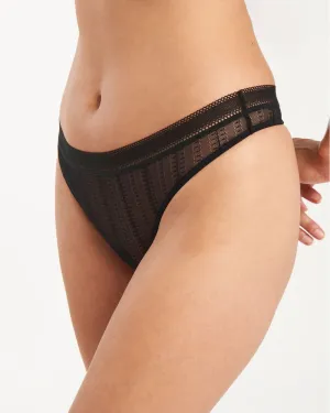 Izzy Thong