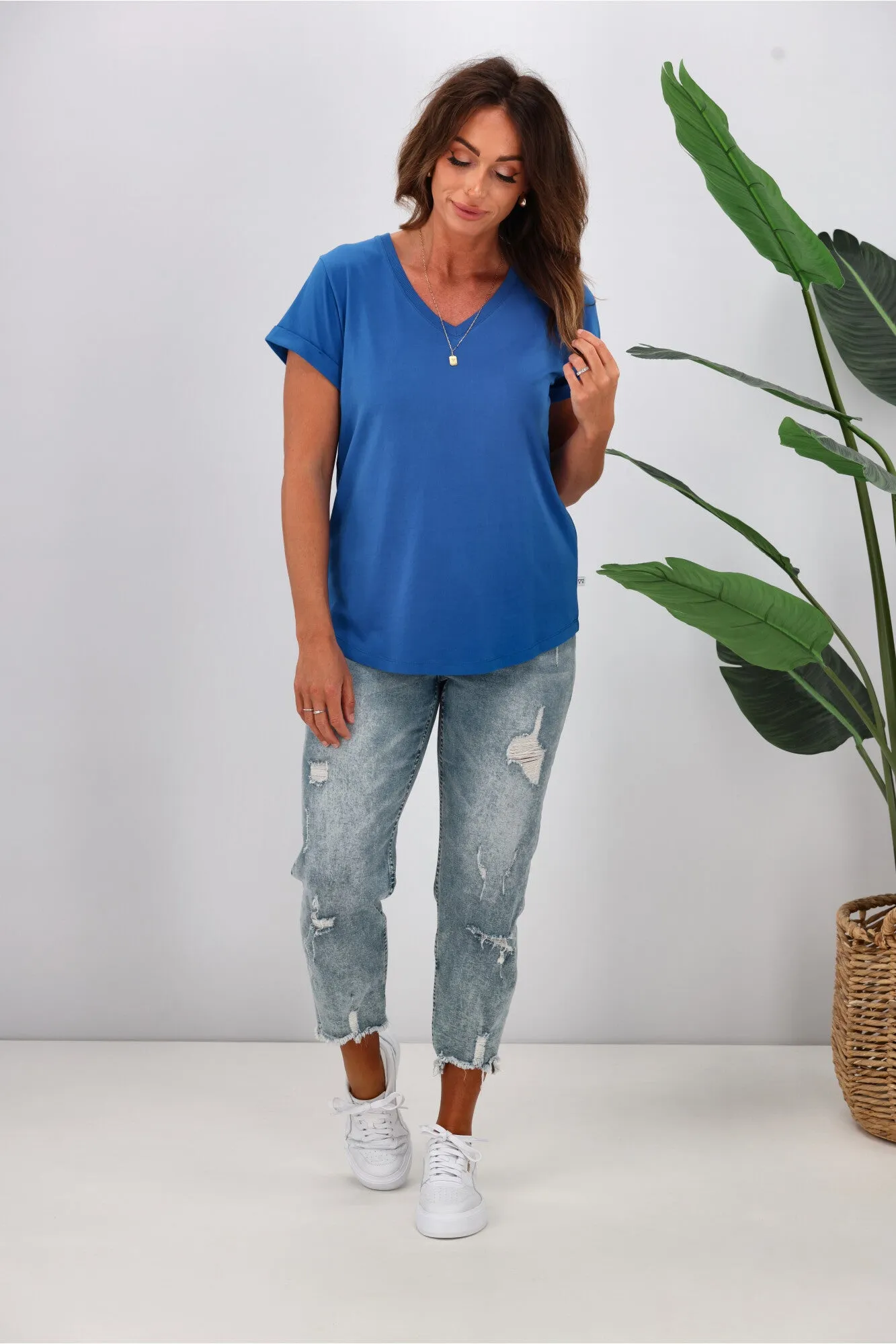 Shine On Essentials V Tee Cobalt Blue